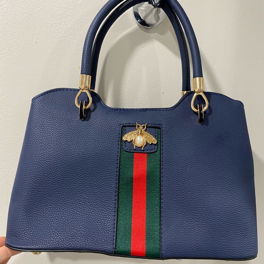 Gorgeous bag- amazing condition